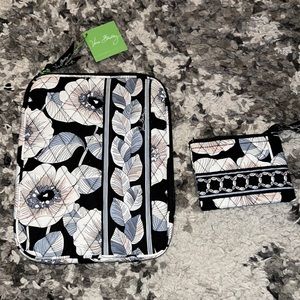 Vera Bradley tablet sleeve nwt with coin purse